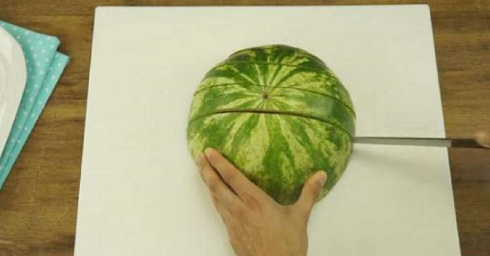 To je to, čo robíte s melónom, keď ho kúpite nabudúce! /  vodný melón