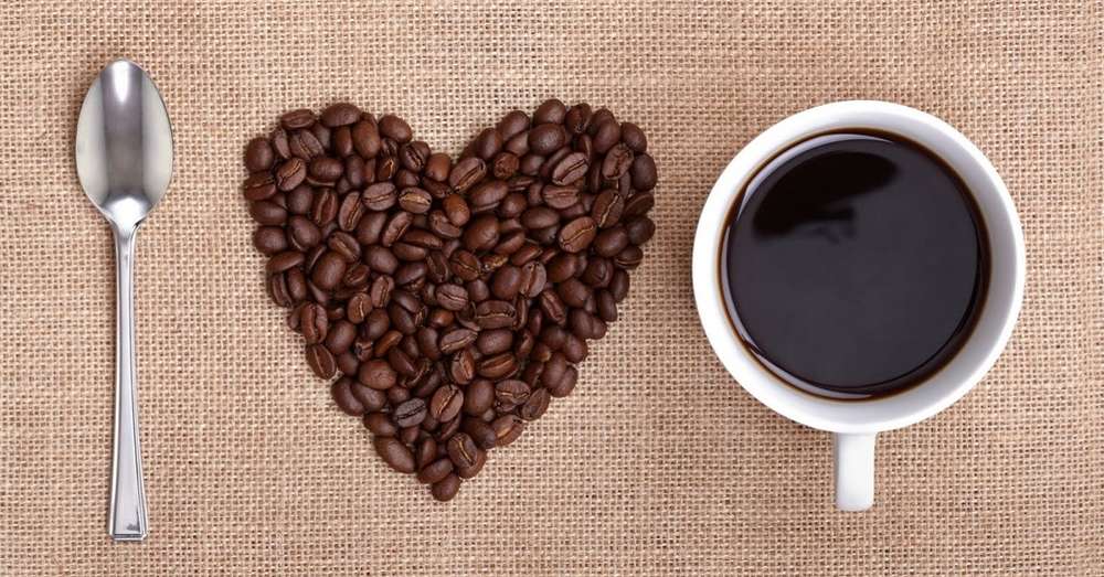 Вчені нарешті з'ясували, чи варто пити каву вранці. Відповідь напевно тебе здивує! /  Кава