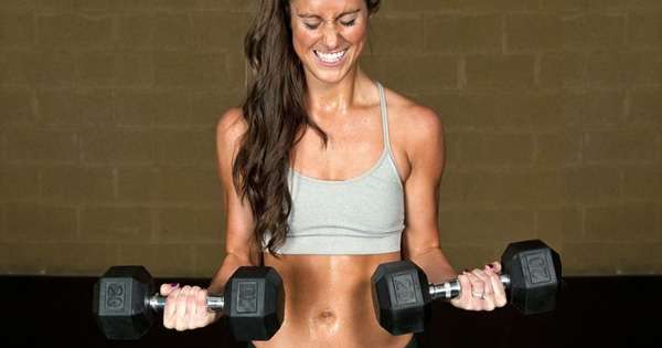 9 причин займатися силовими тренуваннями для жінок. /  м'язи