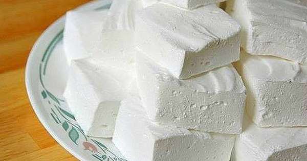 Chutné nízkokalorické marshmallows. Perfektné liečenie pre tých, ktorí sledujú postavu! /  dezerty