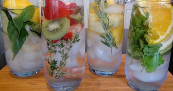 Ovocné nápoje to urobte sami! Doprajte si osviežujúci a príjemný nápoj kedykoľvek počas roka. /  nápoje