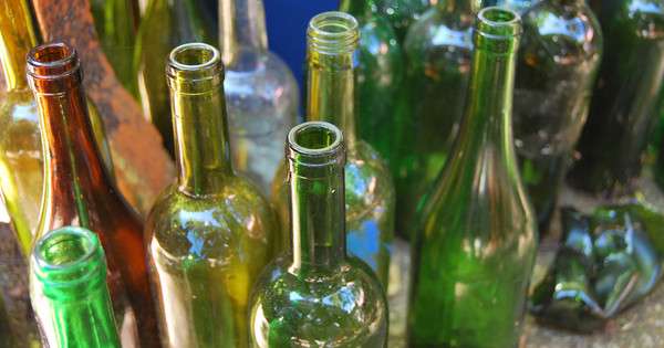 Перестань викидати пляшки від вина! Ти будеш зачарований речами, які можна з них зробити ... /  пляшки