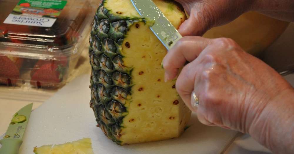 Nakon što upoznate učinak ananasa na žensku dojku, ovo ćeš jesti cijelo vrijeme! /  ananas