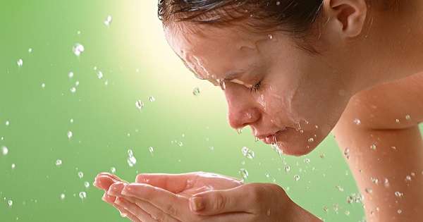 7 изврсних метода хидратације коже. Победа над сувом је загарантована! /  Жене