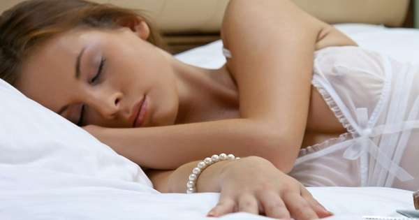 Ako spať menej a cítiť sa lepšie? Úžasné experimenty so spánkom. /  snívať