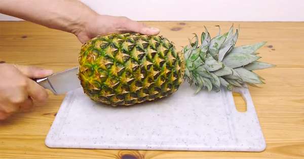 Ozdobte svoj stôl s týmto tropickým ovocím. Zistite, ako môžete krásne slúžiť ananás. /  ananásy